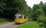 Eine Kirnitzschtalbahn verlässt am 16.06.16 die Haltestelle Waldhäus´l Richtung Bad Schandau.