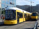 Flexity Nr. 9031 und Tartra auf der M4 der BVG in Berlin am 07.06.2016