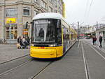 Bombardier Flexity 9012 der Berliner BVG als M4 nach Falkenberg  in Berlin-Mitte auf dem Alexanderplatz in Höhe der Panoramastraße am 27. Dezember 2017.