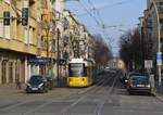 Berlin, Brückenstraße. AEG GT6N-U #1515 als Linie 67 erreicht die Haltestelle Schöneweide. Die Aufnahme stammt vom 15.02.2018. 