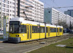 Berlin BVG SL 3 (GT6-98ZR 2014) Prenzlauer Berg, Greifswalder Straße (Hst. Mollstraße / Otto-Braun-Straße) im April 2003. - Scan eines Farbnegativs. Film: AGFA Vista 200. Kamera: Minolta XG-1.