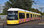 Berliner Verhrsbetriebe mit ihrem modularen Niederflur-Gelenktriebwagen Typ  Flexity Berlin/GT8-11ERL , Baujahr 2012 mit der BVG Nr.