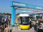 Flexity - die neue Tram fr Berlin. Am 29.8.08 auf der Innotrans in Berlin.