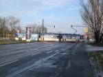 Berlin: Straenbahnlinie M6 nach Hellersdorf Risaer Strae am S-Bahnhof Marzahn.