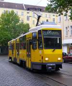 Solo Tatra KT4D auf der Linie 21 beim Bahnhof Lichtenberg  Aufnahmedatum 09.10.08