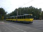 Berlin: Straenbahnlinie 62 an der Haltestelle Krankenhaus Kpenick/Sdseite.