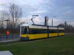 Berlin: Straenbahnlinie M17 nach S-Bahnhof Schneweide an der Haltestelle Falkenberg.(03.12.2009)