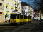 Berlin: Straenbahnlinie 37 nach S-Bahnhof Schneweide am S+U Bahnhof Lichtenberg/Siegfriedstrae.(4.3.2013)  