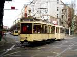 Berlin: Eine historische Straenbahn am U-Bahnhof Eberswalder Strae.(14.4.2013) 