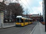 Berlin BVG SL M5 (Adtranz-GT6 98ZR) S-Bf Hackescher Markt / Garnisonkirchplatz am 25. Februar 2012.