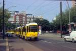 Berlin BVG SL M8 (KT4D 6063) Herzbergstrasse / Bernhard-Bästlein-Strasse am 26. Juli 2012.