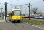 Berlin BVG SL 61 (KT4D 6102) Adlershof, Rudower Chaussee / S-Bf Adlershof am 1. April 2015.