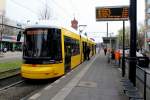 Berlin BVG SL M5 (Bombardier GT6-12ZRK 4033) Mitte, Spandauer Strasse (Hst. Spandauer Strasse / Marienkirche) am 12. April 2015.