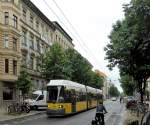 Berliner Impressionen: Wagen 2036 in der Kastanienallee, 22.Juni 2015.