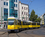 Berlin KT4D mod 6151 + 6146 als Linie M13 am Antonplatz, 29.06.2015