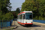 Am Nachmittag des 21. August 2019 konnte ich Wagen 321 der Bochum-Gelsenkirchener Straßenbahn AG beim Überqueren der A448 kurz vor der Haltestelle Am Honnengraben im Stadtteil Kaltehardt fotografieren.