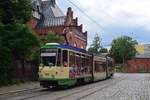 Tw 181 ist soeben von der Magdeburger Straße kommend in die Forquestraße eingebogen.

Brandenburg 20.07.2023