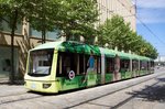 Straßenbahn Chemnitz / CVAG Chemnitz: Bombardier Variobahn 6NGT-LDE der Chemnitzer Verkehrs-AG (CVAG) - Wagen 609, aufgenommen im Juni 2016 in der Innenstadt von Chemnitz.