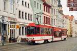 18. April 2007, Cottbus, Straßenbahn, Tw 130 der Linie 3 nach Madlow hält am Altwarkt