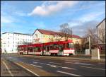 Tram 135 der Cottbusverkehr werbefrei in Unternehmensfarben auf der Str.