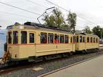 HEAG mobiTram ST3 Wagen 57 und SB3 Beiwagen 132 am 07.10.17 in Darmstadt Kranichstein. An diesen Tag fuhr die Linie 120 zum Jubiläum der HEAG (120 Jahre) mit Blumensträußen an der Front