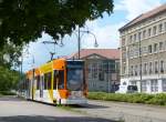 An diesem Wochenende waren nur die Niederflurbahnen des Typs NGT6DE zu sehen, davon gibt es in Dessau ganze 10. Zum aktuellen Wagenpark gehören laut Wikipedia aber auch noch 4 ex-Duisburger DUEWAG-Bahnen. Diese standen heute im Depot. 30.5.2015, nahe der Hauptpost