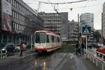 Kurz vor der Stillegung der letzten oberirdischen Straßenbahnstrecke in der Dortmunder Innenstadt am 27.04.2008 fährt der N6C 107 Anfang April 2008 die Kampstraße in Richtung Marten