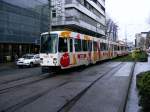 Doppeltraktion aus Stadtbahnwagen N8C vor der Haltestelle Kampstrae in Dortmund als Linie 403 auf dem Weg zum Westentor.