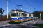 Dortmund Tw 89 in Dorstfeld vor der Einfahrt zum Betriebshof, 18.10.1993.