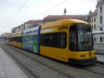 Dresden - Strassenbahn Nr.2712 unterwegs am 10.12.2008