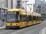 Dresden - Strassenbahn Nr.2593 unterwegs auf der Linie 11 am 10.12.2008
