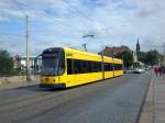 Dresden: Straenbahnlinie 8 nach Sdvorstadt nahe der Haltestelle Theaterplatz.(18.8.2010)