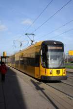 Dresden - DVB/Linie 3 - 2825 an der Hst.