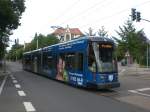 Dresden: Straenbahnlinie 9 nach Prohlis Gleisschleife an der Haltestelle Strehlen Wasaplatz.(28.7.2011)