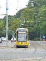Dresden Tram - Ein Wagen macht sich auf den Weg nach Dresden Messe.