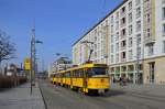 Dresden ČKD Tatra T4D-MTTB4D 224 269 + 224 265 + 224 266 als Linie E11, Postplatz, 25.03.2015