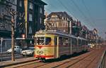 Als mein 5.000stes Bild bei bahnbilder mal wieder ein historisches Foto aus meiner Geburtsstadt: Im Frühjahr 1980 ist der K63 2263 auf der Luegallee in Oberkassel unterwegs.