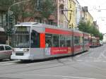 Dsseldorf: Straenbahnlinie 708 nach Mrsenbroich Heinrichstrae nahe der Haltestelle Bilker Kirche.(2.7.2012)     