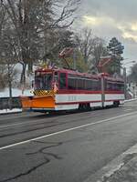 EVAG 1 im Winterdienst, am 29.11.2023 am Hauptbahnhof in Erfurt.