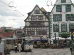 Die Erfurter Ausflugsstraenbahn wartet am 13.8.2006 auf dem Domplatz auf ihre Abfahrt.