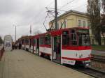 EVAG 495 + 405 als Linie 3 (Urbicher Kreuz - Klinikum), am 17.10.2014, dem letzten Tag der Tatras im Erfurter Linienverkehr, an der Haltestelle Universitt.