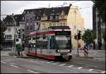 Triebewagen 438 ist als 302 nach Gelsenkirchen-Buer unterwegs.