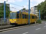 Essen: Straenbahnlinie 103 nach Dellwig Wertstrae an der Haltestelle Ostviertel Hollestrae.(3.7.2012)     