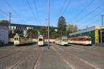 VGF Fahrzeugparade zum Jubiläum 50 Jahre U-Bahn Frankfurt am Main am 06.10.18 in Heddernheim mit V-Wagen 400, H-Wagen 510,Düwag L-Wagen 124+Beiwagen 1242 und Düwag M-Wagen 102+Beiwagen