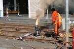 Straßenbahn Gleisbaustelle in Frankfurt am Main Platz der Republik am 05.03.22. Hier werden gerade die Schienen verschweißt 