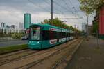VGF Bombardier Flexity Classic S-Wagen 202+2xx als Linie 20 Stadionverkehr am 23.04.22 in Frankfurt