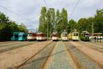 VGF Bomardier Flexity Classic S-Wagen 209, Düwag R-Wagen 003, Pt-Wagen 148, M-Wagen 102 und L-Wagen 236 und Pferdetram am 03.09.22 beim Tag der Verkehrsgeschichte in Betriebshof Eckenheim