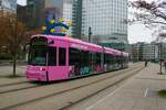 VGF Bombardier Flexity Classic S-Wagen 242 am 03.12.22 in Frankfurt am Main