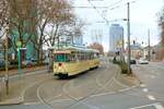 VGF Düwag L-Wagen 124 am 10.12.22 in Frankfurt am Main als Weihnachtsmarkt Tram