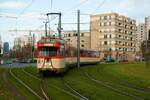 VGF Düwag M-Wagen 102 am 10.12.22 in Frankfurt am Main als Weihnachtsmarkt Tram